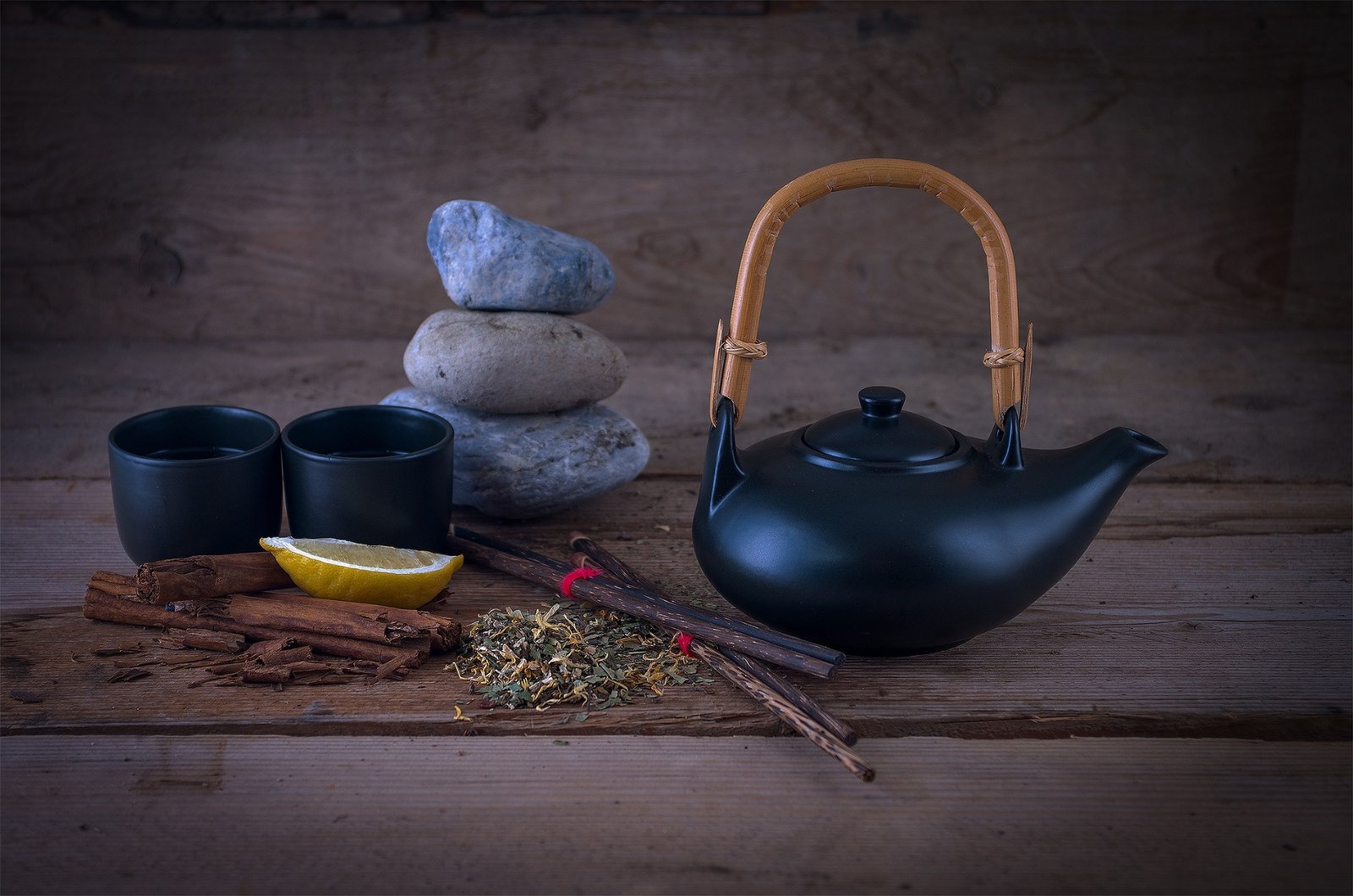 Best teapot for loose leaf tea with loose tea leaves