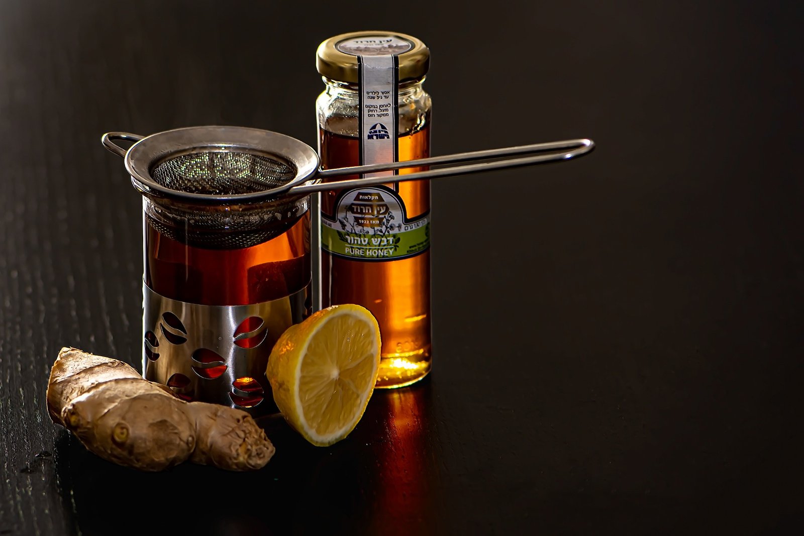 Healthy drink recipes – honey lemon ginger tea